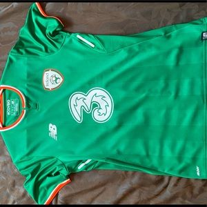 Men’s small Official Irish Soccer Jersey